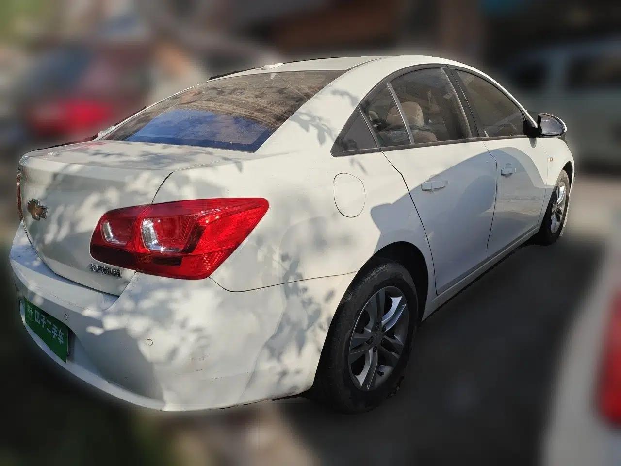 Chevrolet Cruze 2015 1.5L Classic SE AT — миниатюра 6