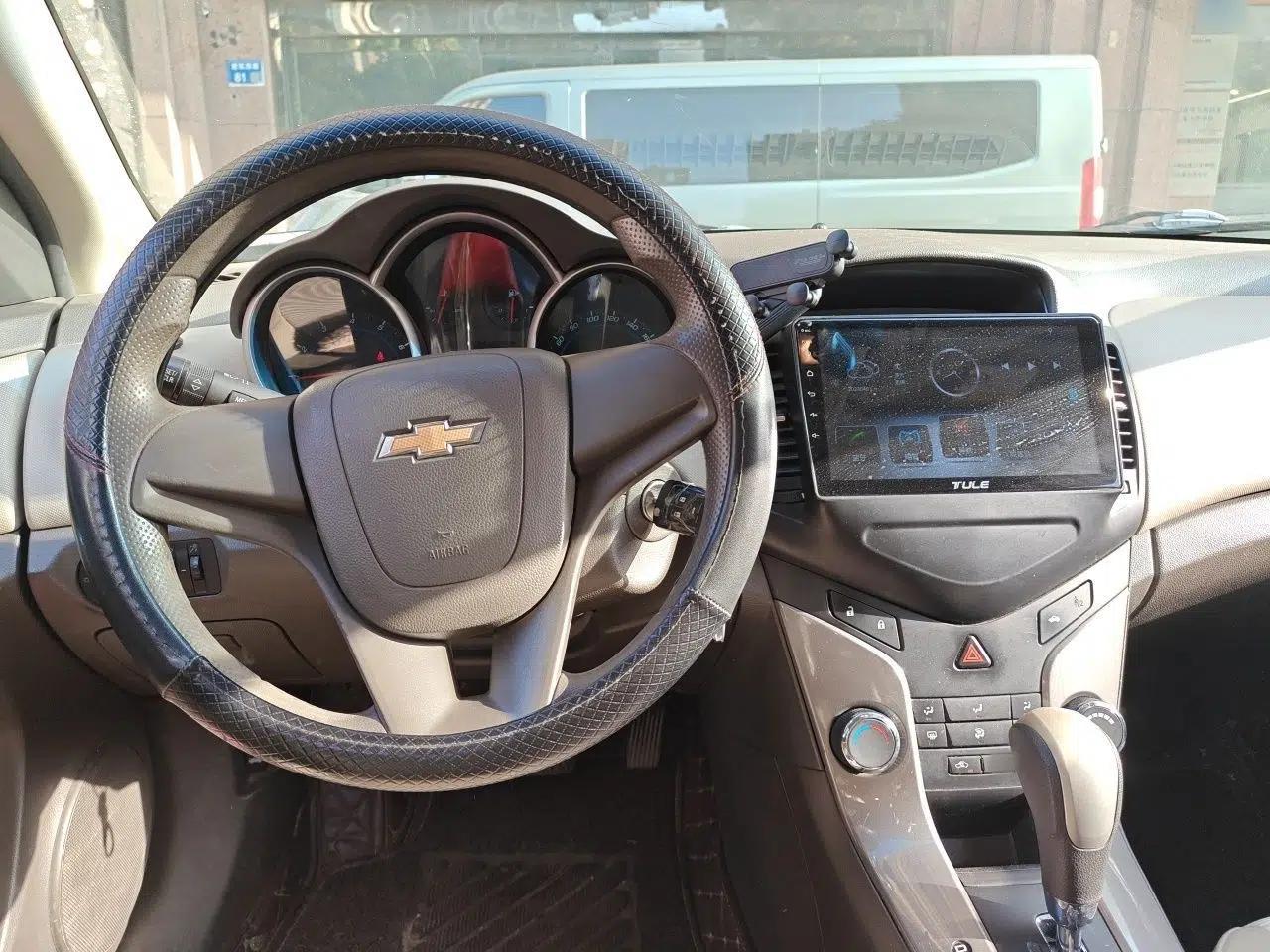 Chevrolet Cruze 2015 1.5L Classic SE AT — миниатюра 10