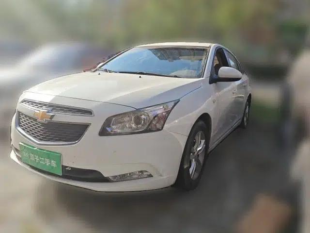 Chevrolet Cruze 2015 1.5L Classic SE AT