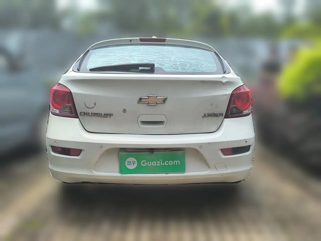Chevrolet Cruze 2015 Hatchback 1.6L Automatic Comfort Edition — миниатюра 5