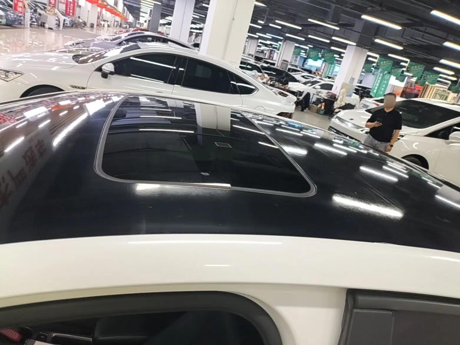 Chevrolet Cruze 2017 1.5L Automatic Pioneer Sunroof Edition — миниатюра 11