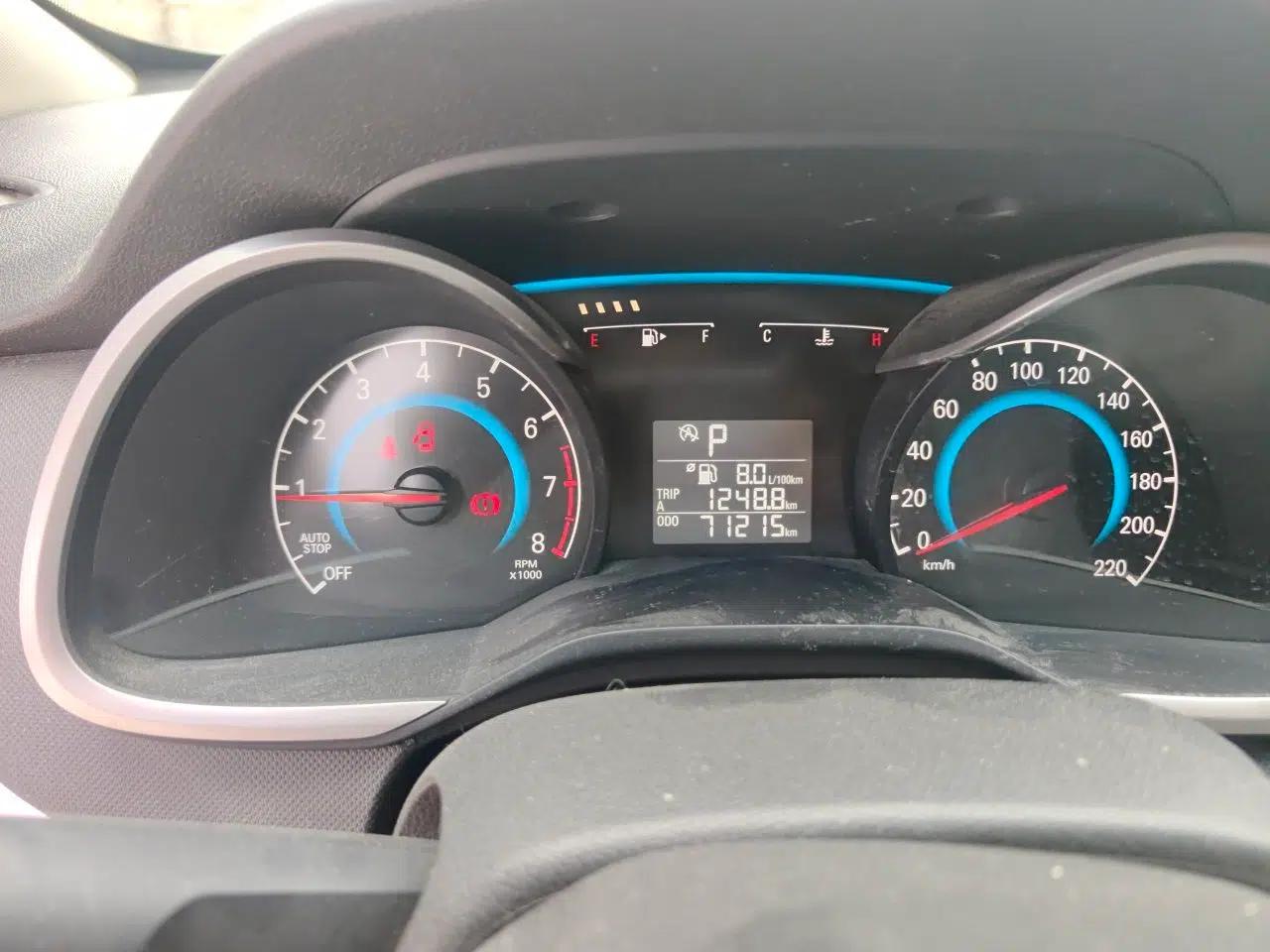Chevrolet Cavalier 2016 1.5L Automatic Enjoyment Edition — миниатюра 12