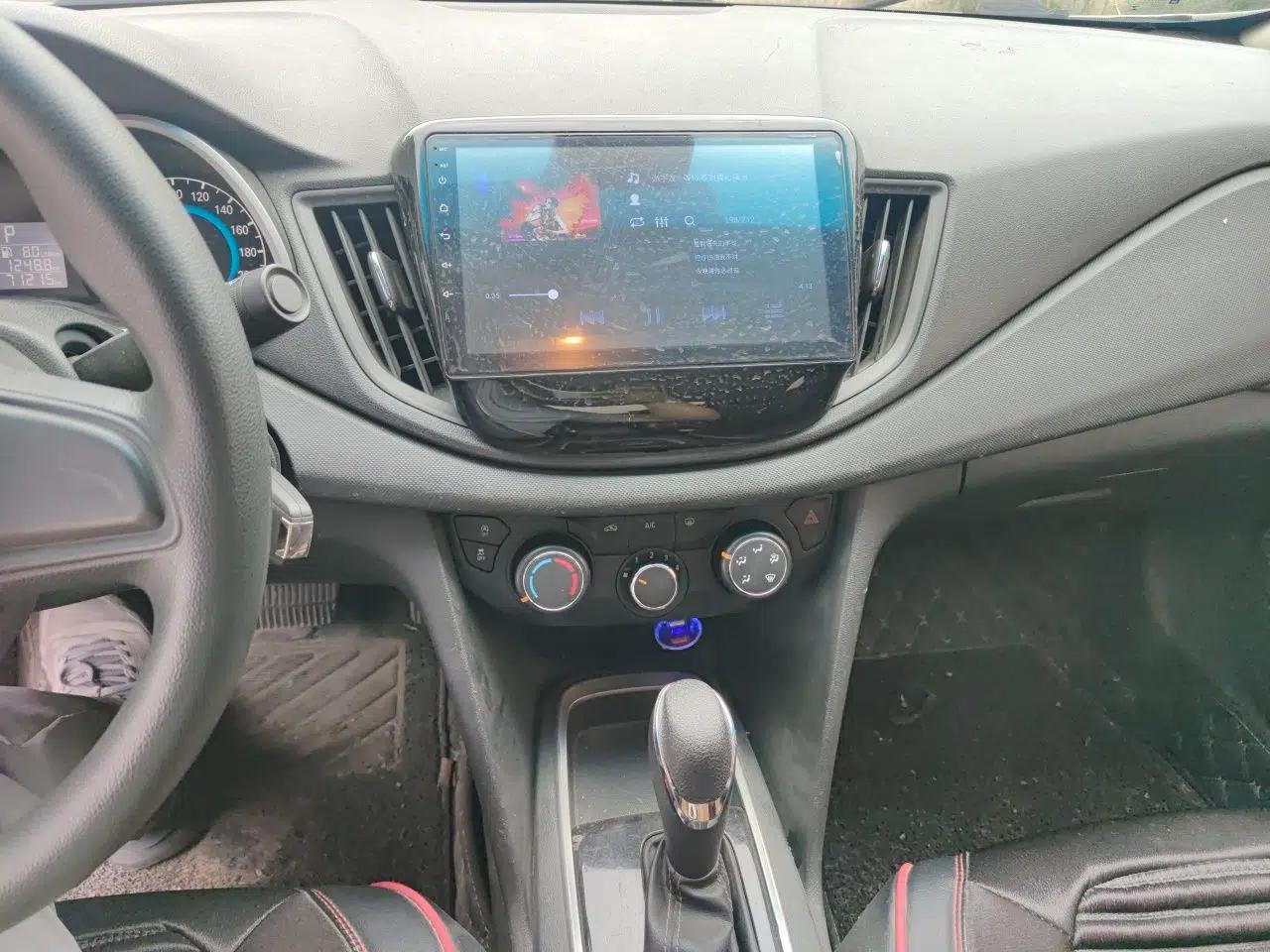 Chevrolet Cavalier 2016 1.5L Automatic Enjoyment Edition — миниатюра 14