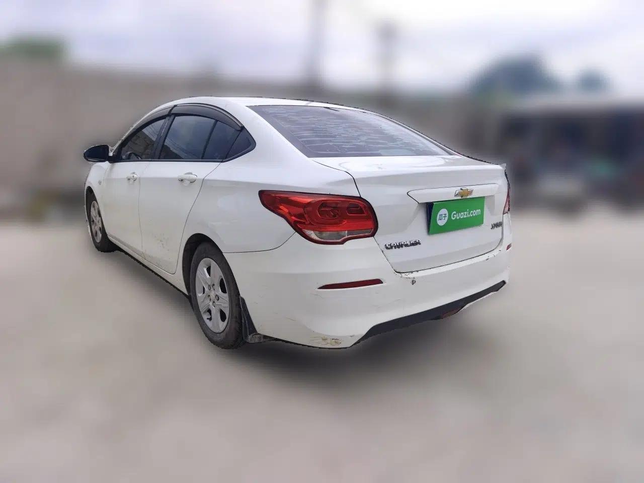 Chevrolet Cavalier 2016 1.5L Automatic Enjoyment Edition — миниатюра 4