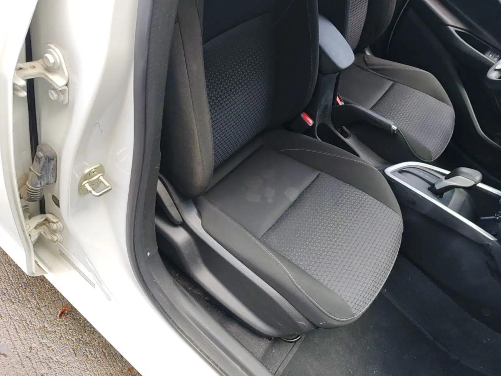 Chevrolet Cavalier 2021 325T Automatic Enjoyment Edition — миниатюра 23