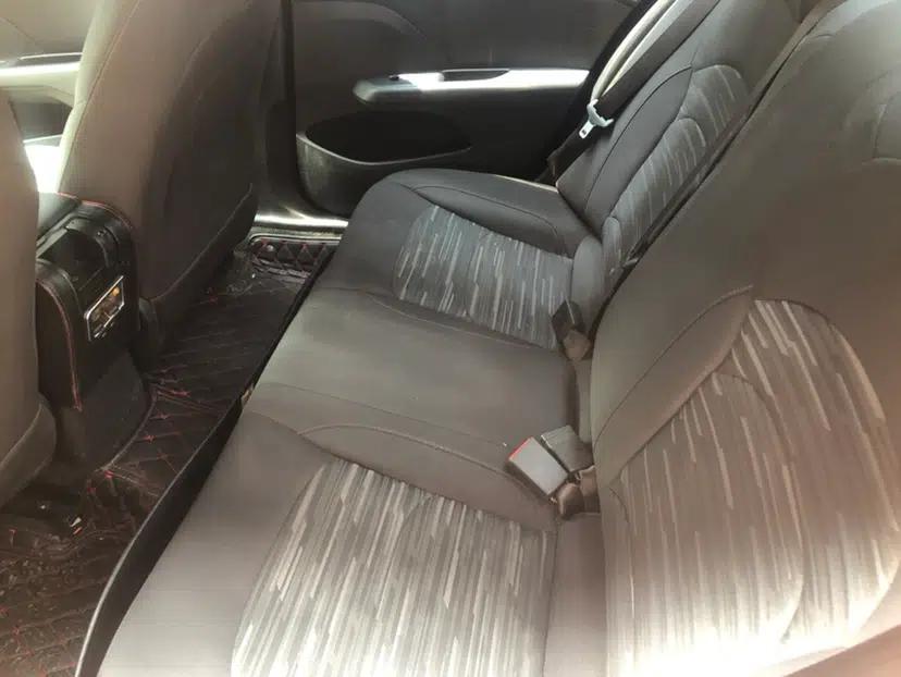 Chevrolet Cavalier 2016 1.5L Automatic Enjoyment Edition — миниатюра 16
