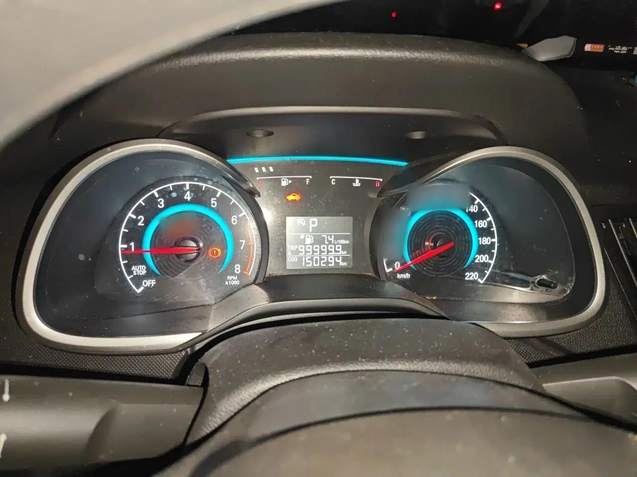 Chevrolet Cavalier 2016 1.5L Automatic Enjoyment Edition — миниатюра 8