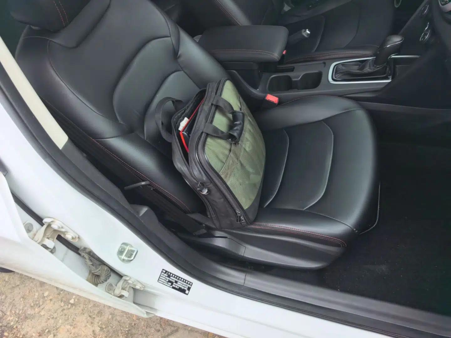 Chevrolet Cavalier 2019 320 Automatic Enjoyment with Sunroof — миниатюра 23