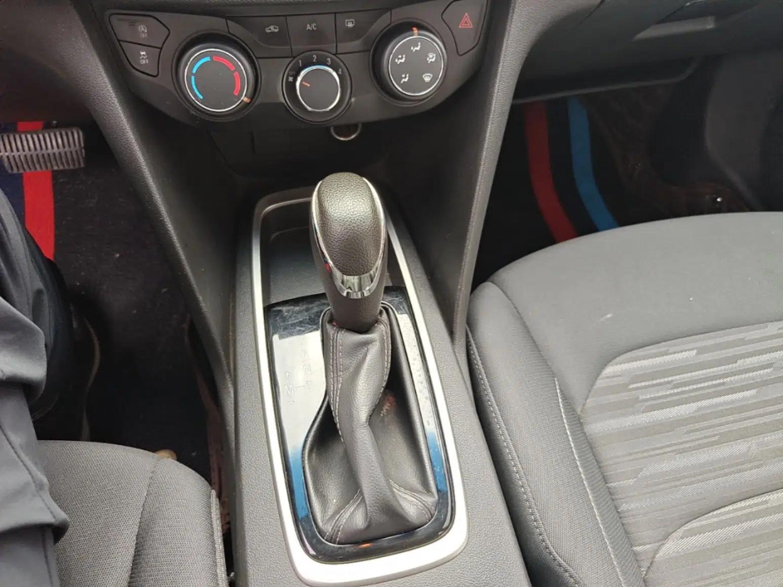 Chevrolet Cavalier 2018 320 Automatic Enjoyment Sunroof Edition — миниатюра 17