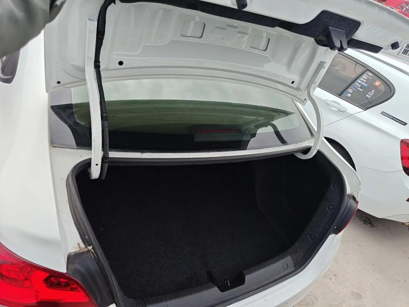 Chevrolet Cavalier 2018 320 Automatic Enjoyment Sunroof Edition — миниатюра 22
