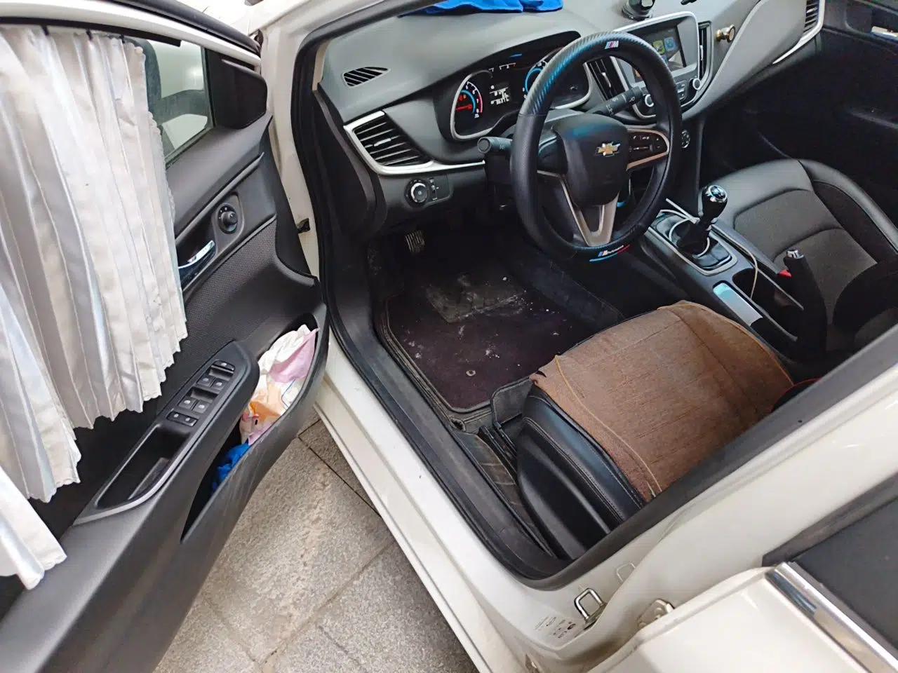 Chevrolet Cavalier 2016 1.5L Manual Xinyue Edition — миниатюра 17