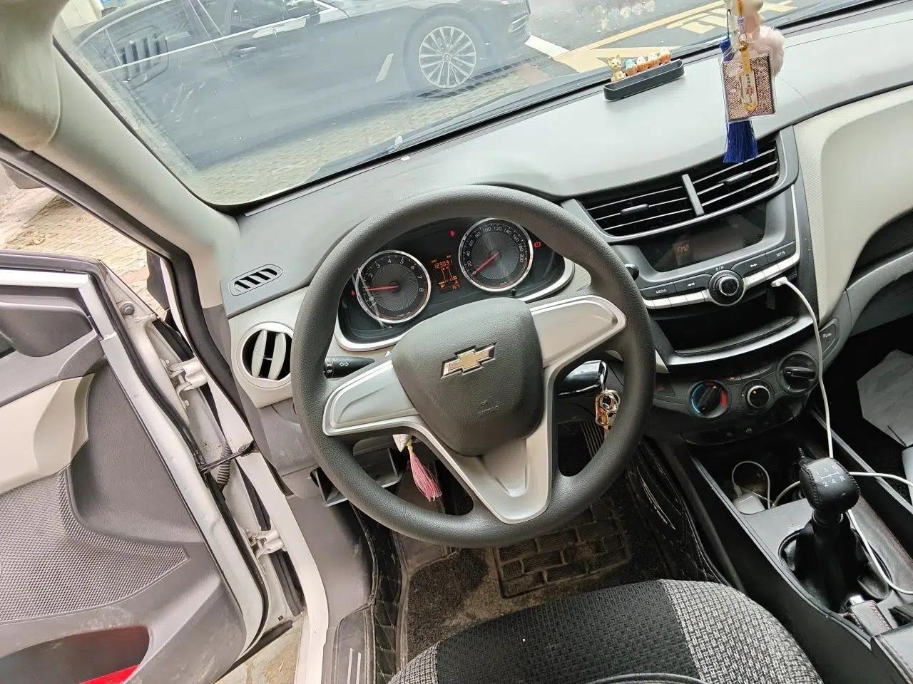 Chevrolet Sail 2015 Sail 3 1.5L Manual with Ideal Sunroof Edition — миниатюра 11