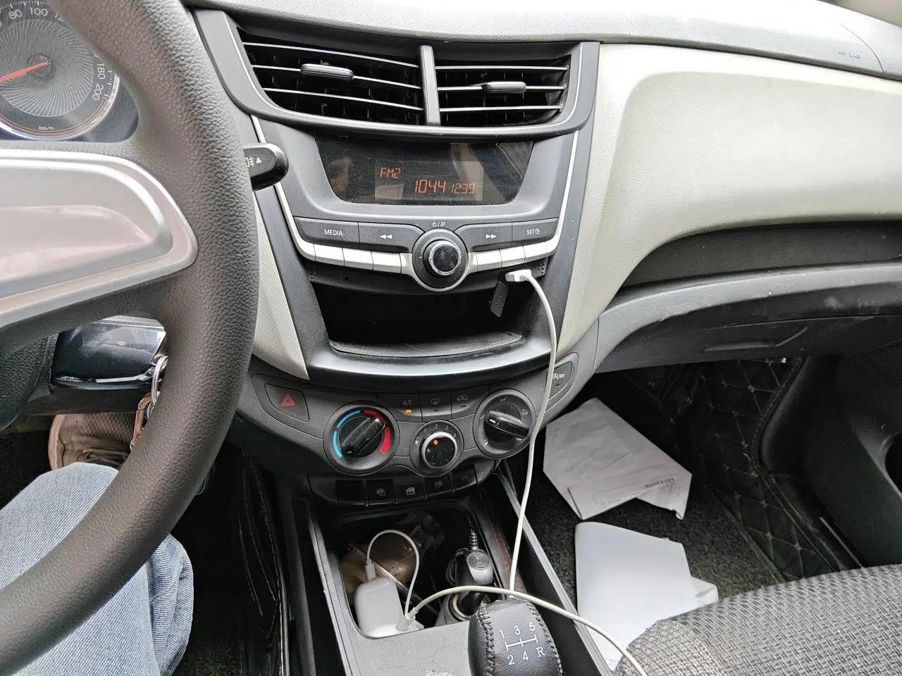 Chevrolet Sail 2015 Sail 3 1.5L Manual with Ideal Sunroof Edition — миниатюра 14