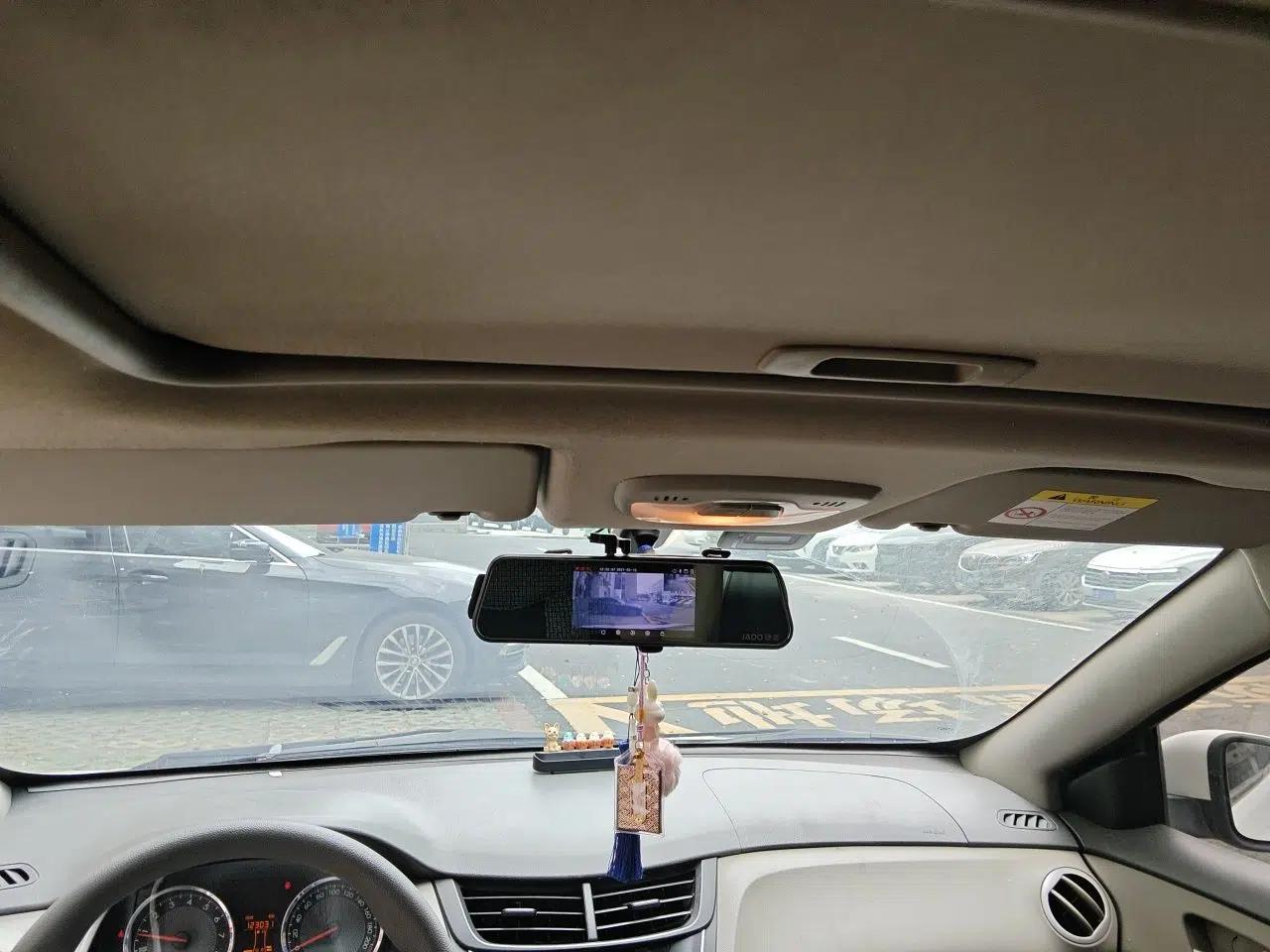 Chevrolet Sail 2015 Sail 3 1.5L Manual with Ideal Sunroof Edition — миниатюра 19