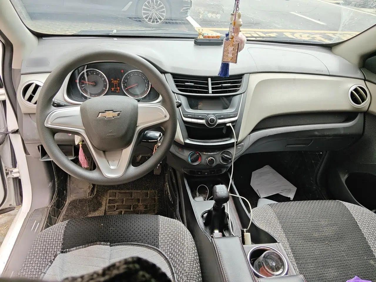 Chevrolet Sail 2015 Sail 3 1.5L Manual with Ideal Sunroof Edition — миниатюра 10