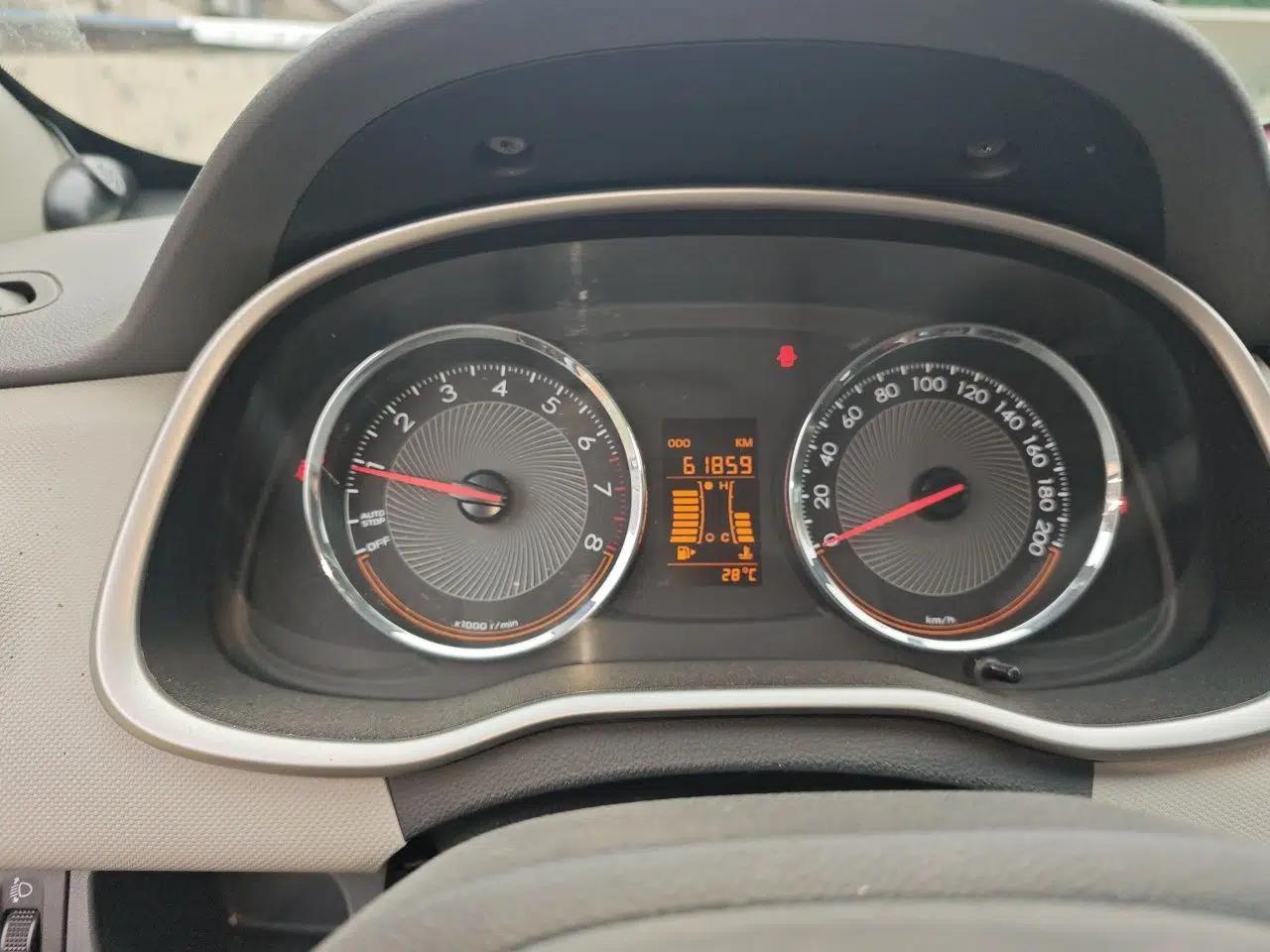 Chevrolet Sail 2015 Sail 3 1.5L Manual with Ideal Sunroof Edition — миниатюра 12