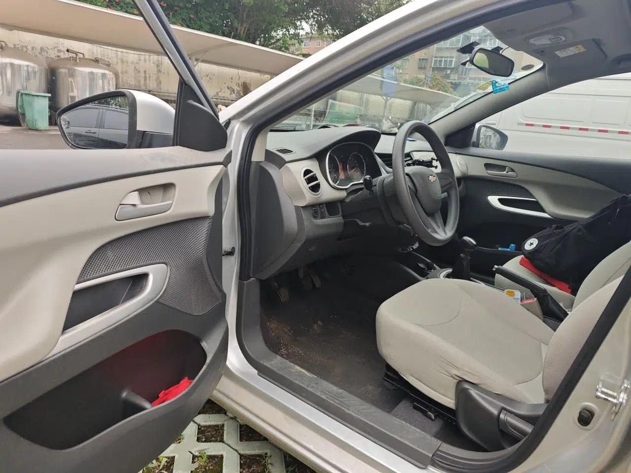 Chevrolet Sail 2015 Sail 3 1.5L Manual with Ideal Sunroof Edition — миниатюра 17