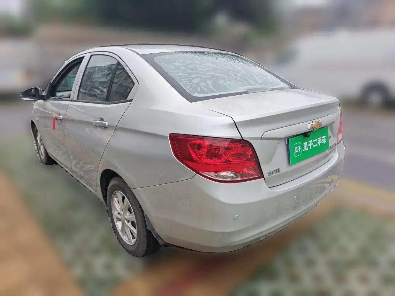 Chevrolet Sail 2015 Sail 3 1.5L Manual with Ideal Sunroof Edition — миниатюра 4
