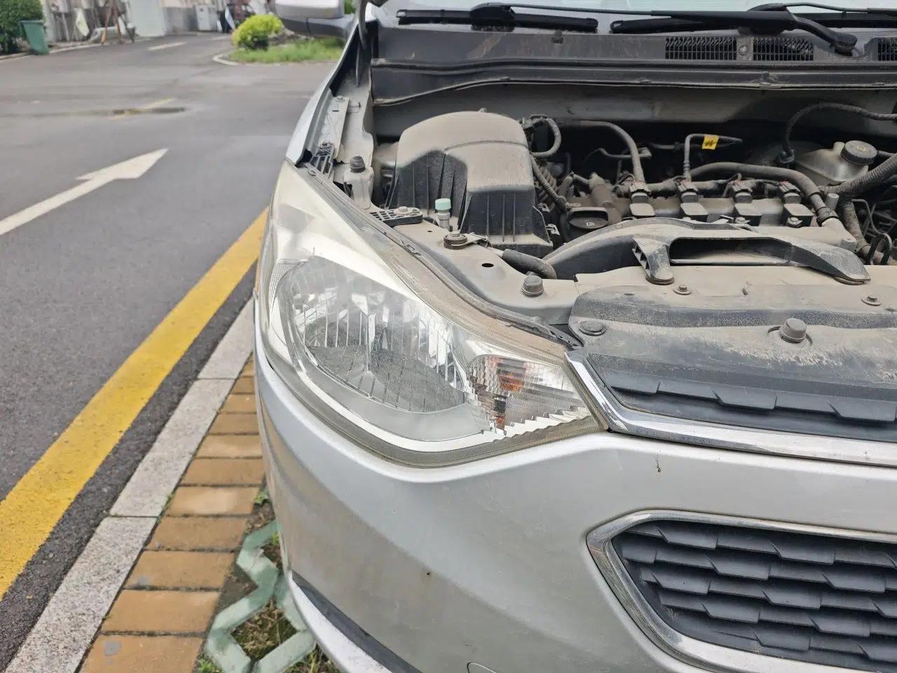 Chevrolet Sail 2015 Sail 3 1.5L Manual with Ideal Sunroof Edition — миниатюра 7