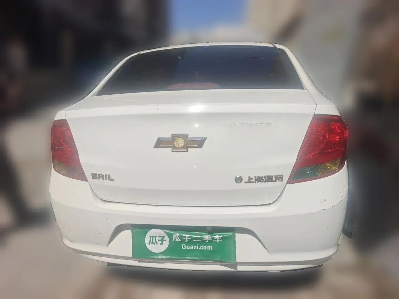 Chevrolet Sail 2013 Sedan 1.2L Manual Warm Edition — миниатюра 5