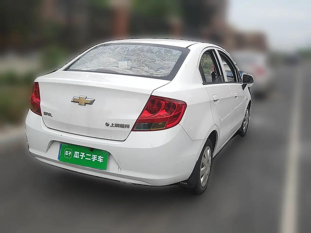 Chevrolet Sail 2013 Sedan 1.4L AMT Enjoy Edition — миниатюра 6