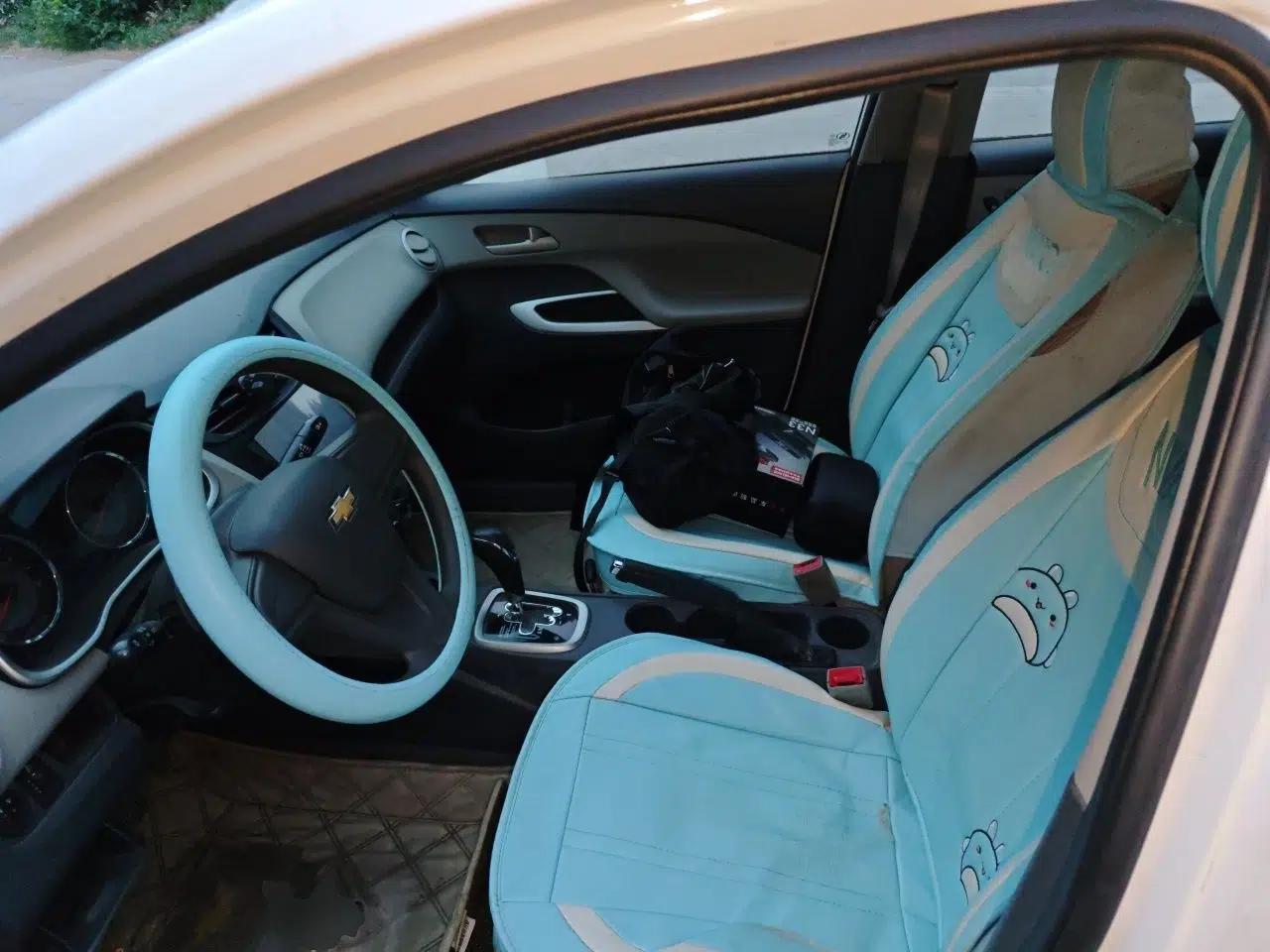 Chevrolet Sail 2011 Sedan 1.4L AMT Happiness Edition — миниатюра 16