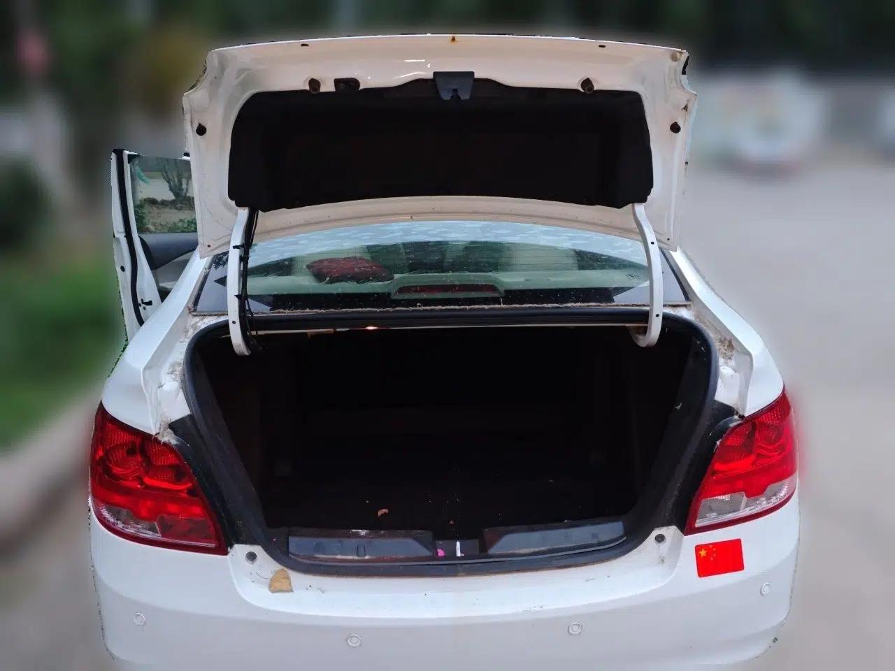 Chevrolet Sail 2011 Sedan 1.4L AMT Happiness Edition — миниатюра 20