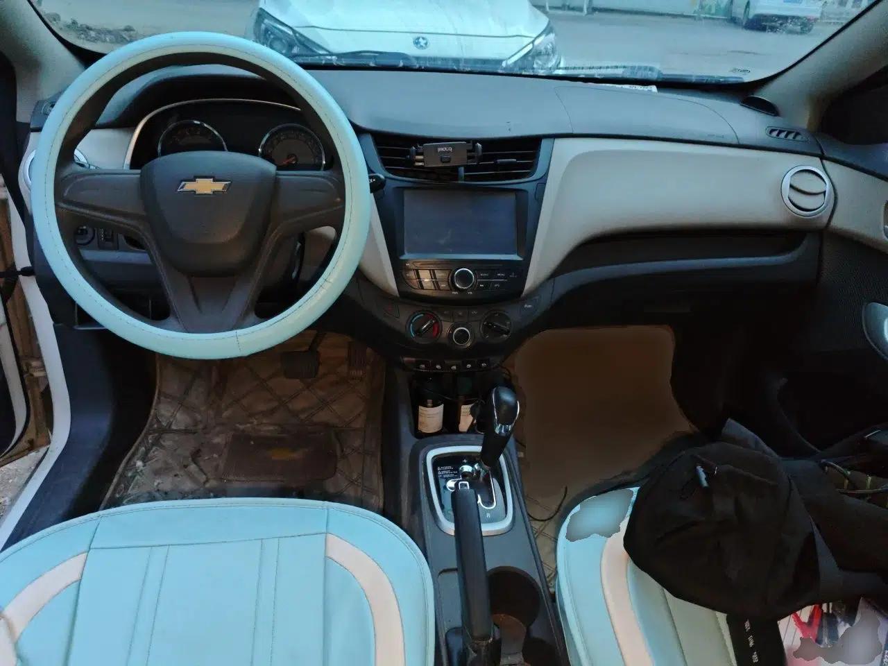 Chevrolet Sail 2011 Sedan 1.4L AMT Happiness Edition — миниатюра 10