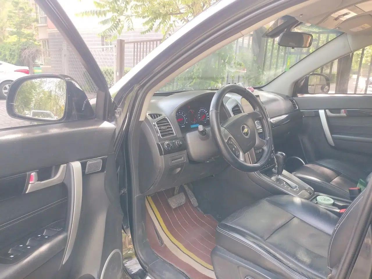 Chevrolet Captiva 2014 2.4L Two-Wheel Drive Urban Version 7 Seats — миниатюра 17