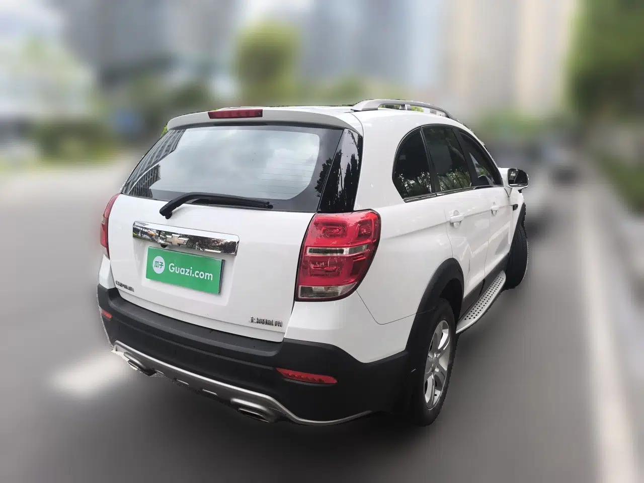 Chevrolet Captiva 2015 2.4L Two-Wheel Drive Urban Version 5 Seats — миниатюра 4