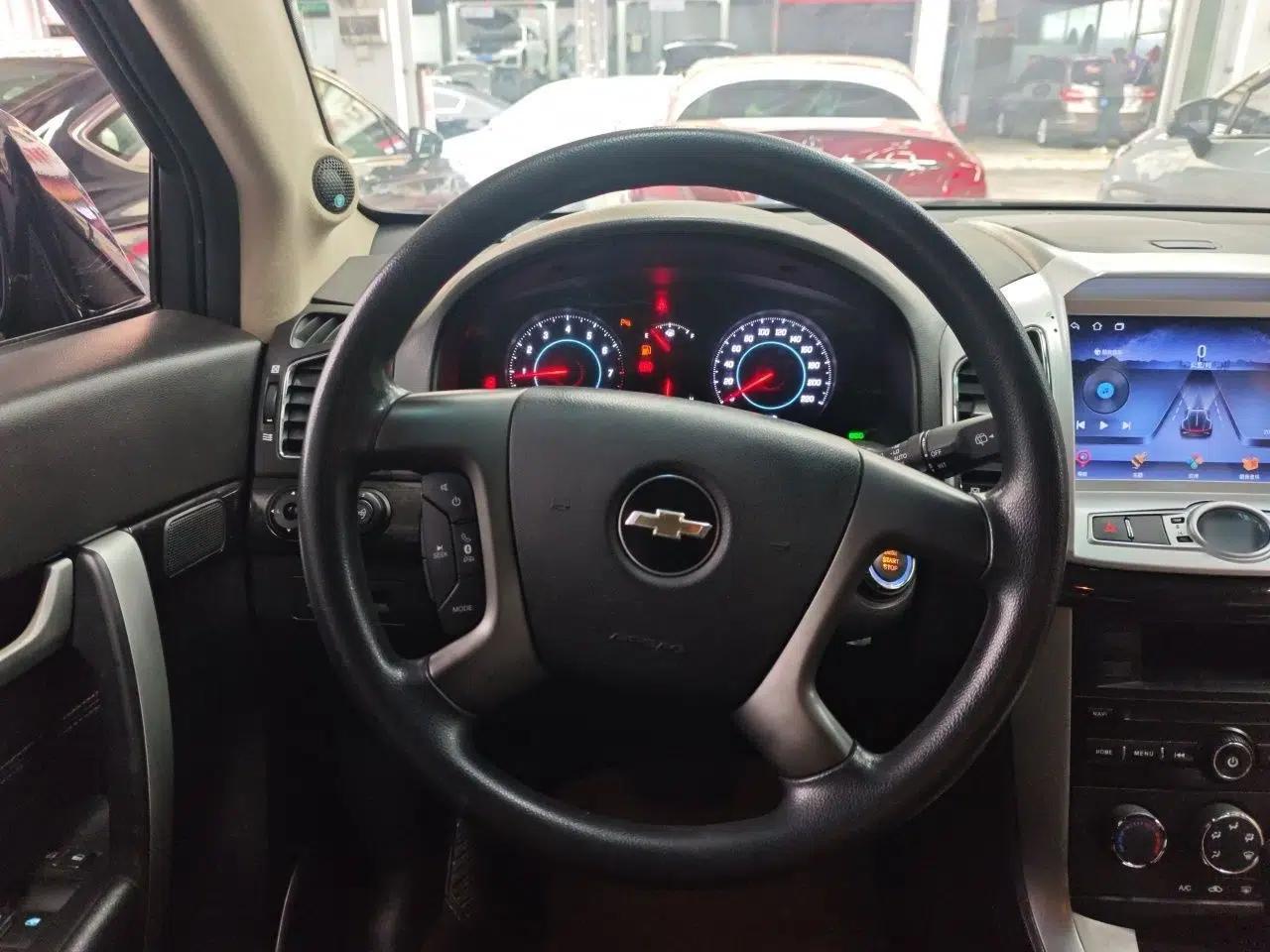 Chevrolet Captiva 2014 2.4L Two-Wheel Drive Urban Version 7 Seats — миниатюра 11