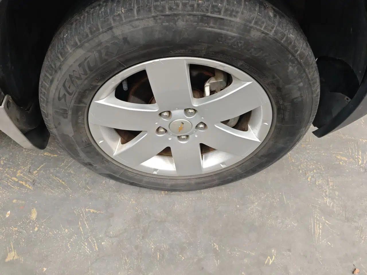 Chevrolet Captiva 2014 2.4L Two-Wheel Drive Urban Version 7 Seats — миниатюра 8