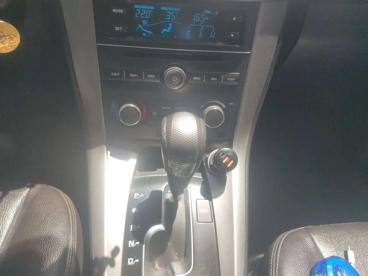 Chevrolet Captiva 2011 2.4 AT 7-Seater Luxury Edition — миниатюра 15