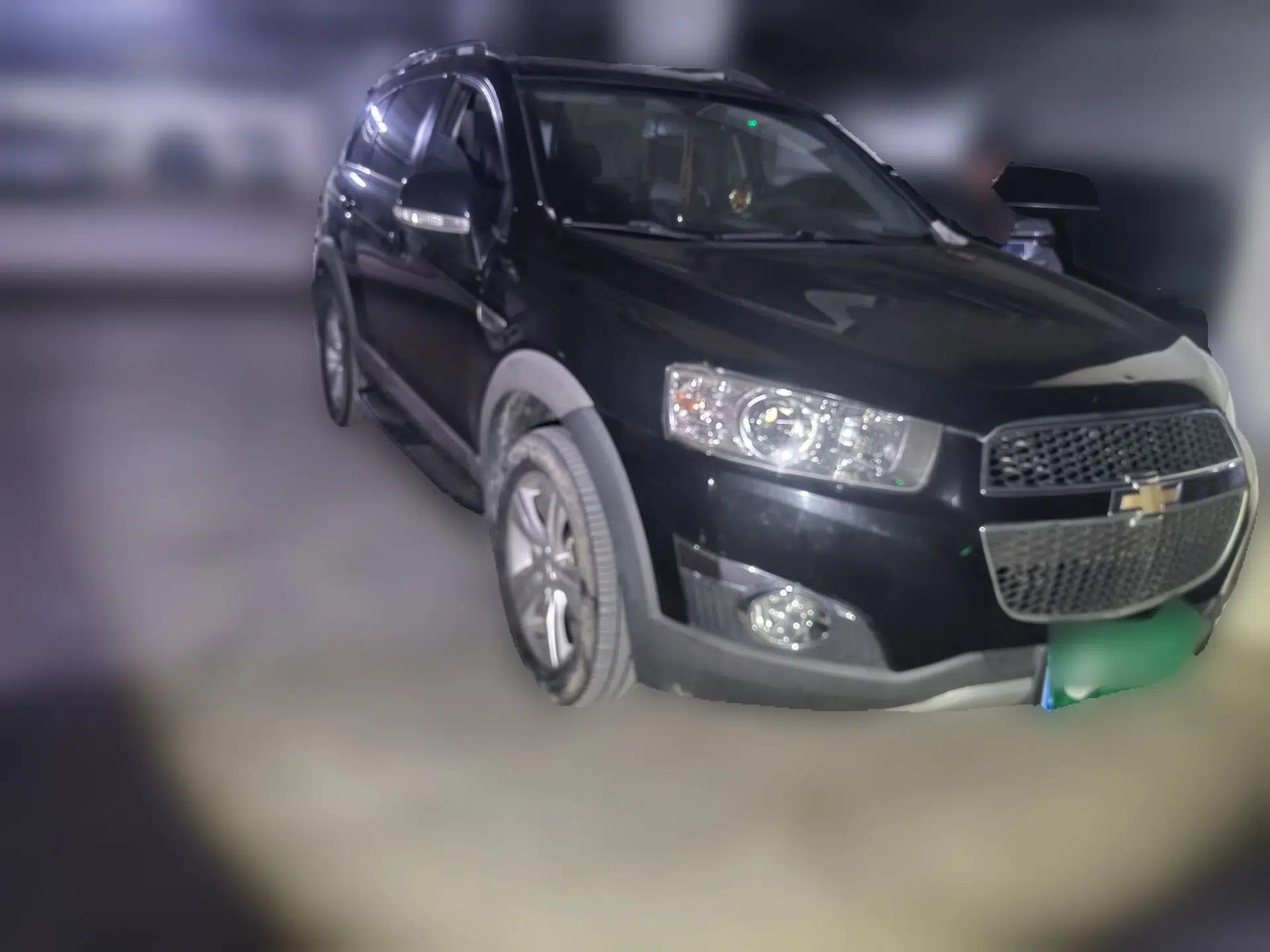 Chevrolet Captiva 2011 2.4 AT 7-Seater Luxury Edition — миниатюра 3