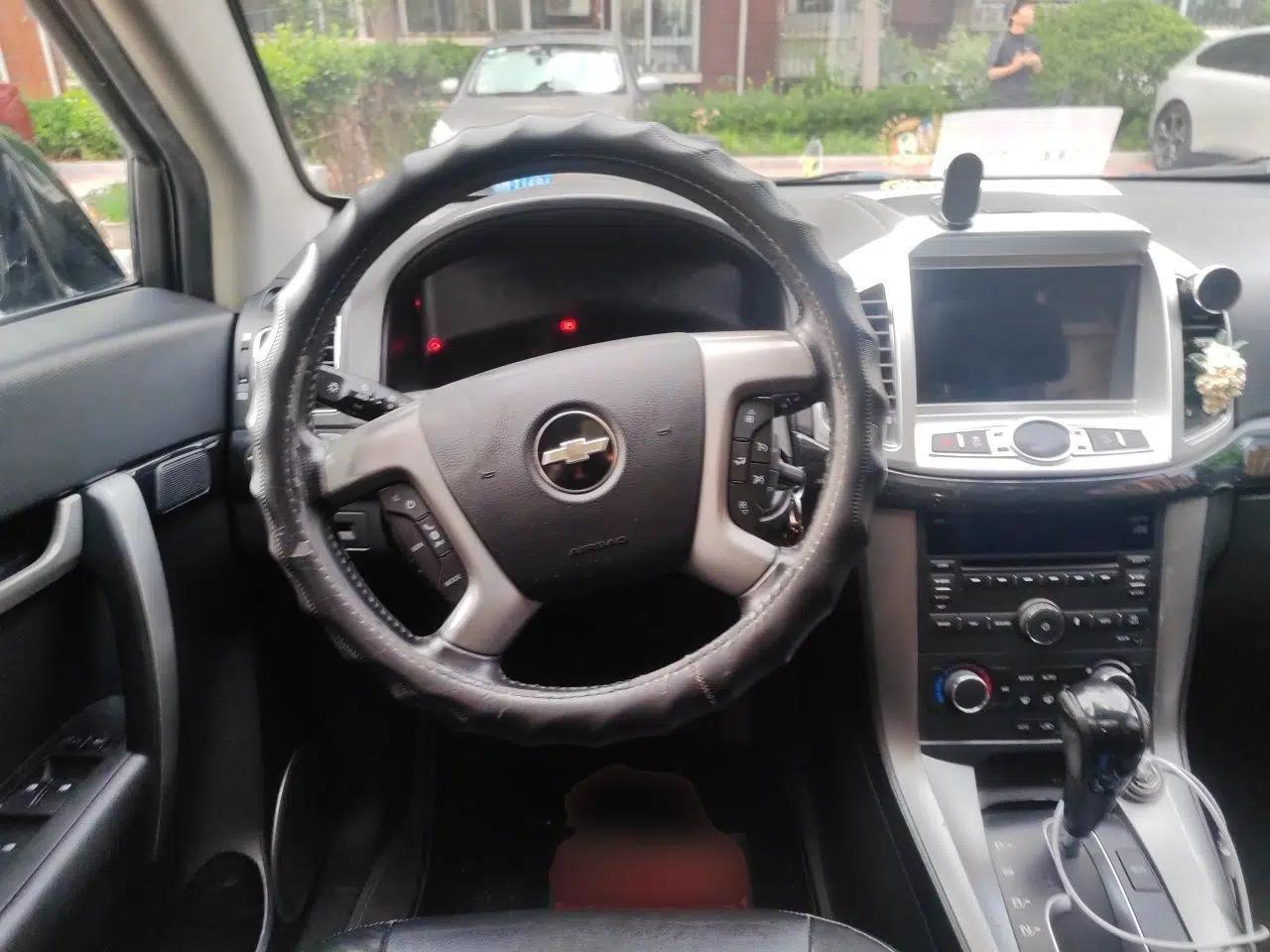 Chevrolet Captiva 2012 2.4L 4x4 Flagship Edition 7 Seats — миниатюра 11