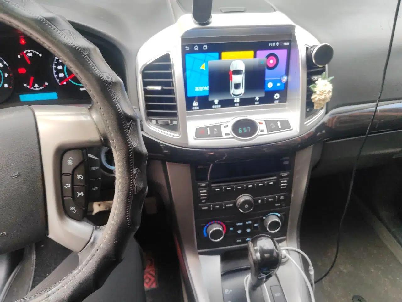 Chevrolet Captiva 2012 2.4L 4x4 Flagship Edition 7 Seats — миниатюра 14