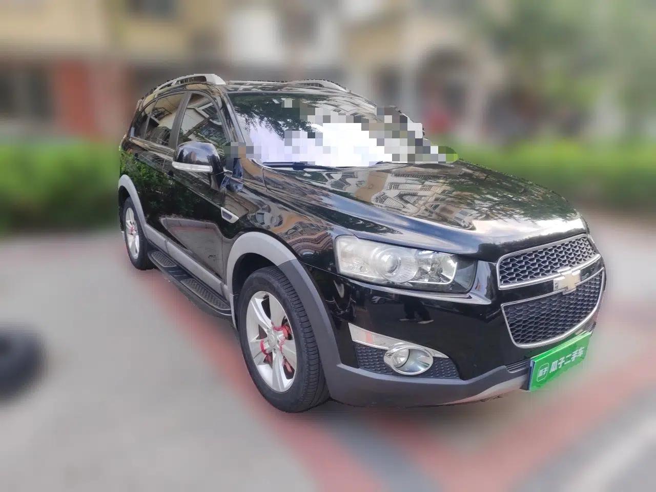 Chevrolet Captiva 2012 2.4L 4x4 Flagship Edition 7 Seats — миниатюра 3
