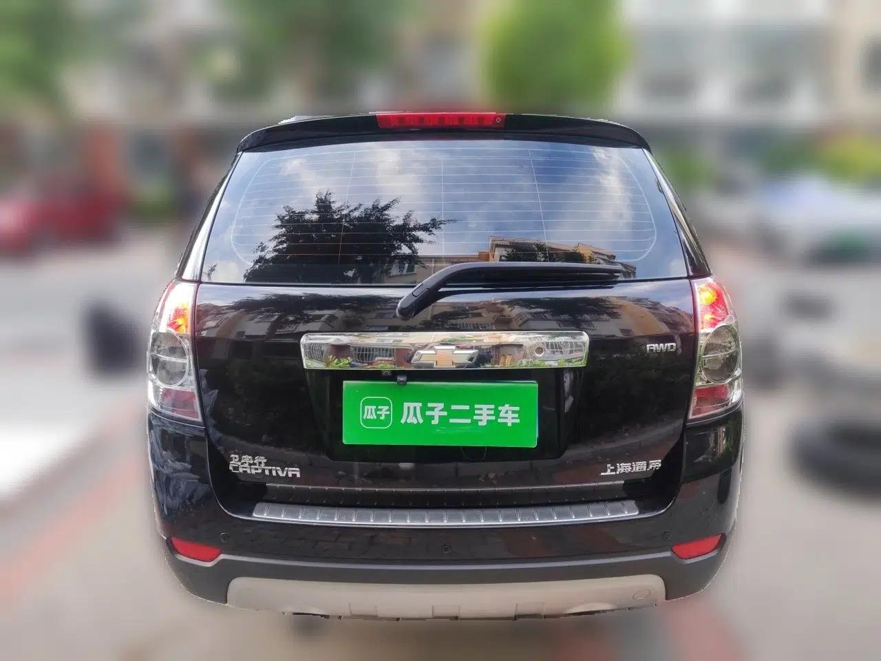Chevrolet Captiva 2012 2.4L 4x4 Flagship Edition 7 Seats — миниатюра 5