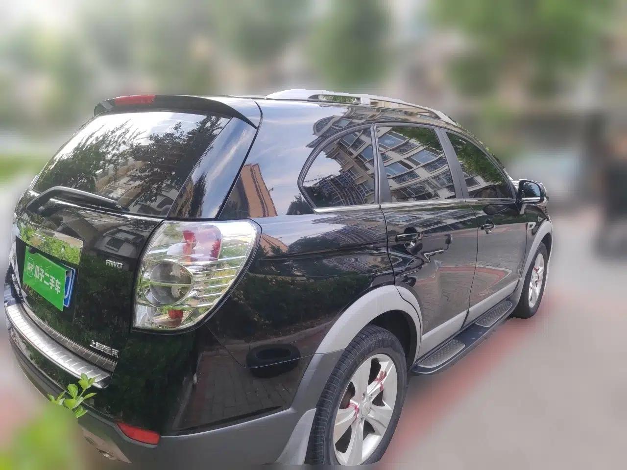 Chevrolet Captiva 2012 2.4L 4x4 Flagship Edition 7 Seats — миниатюра 6