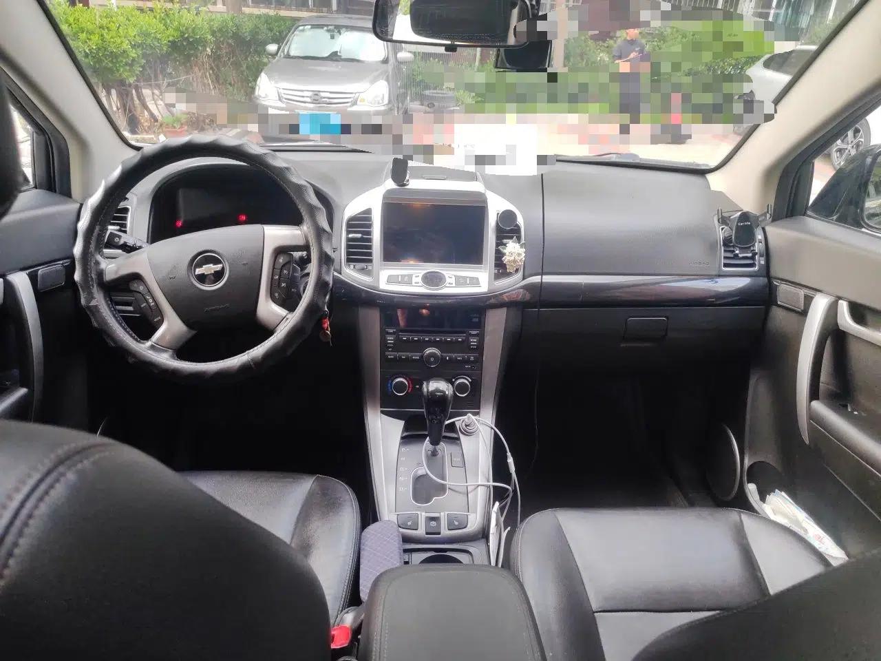 Chevrolet Captiva 2012 2.4L 4x4 Flagship Edition 7 Seats — миниатюра 10