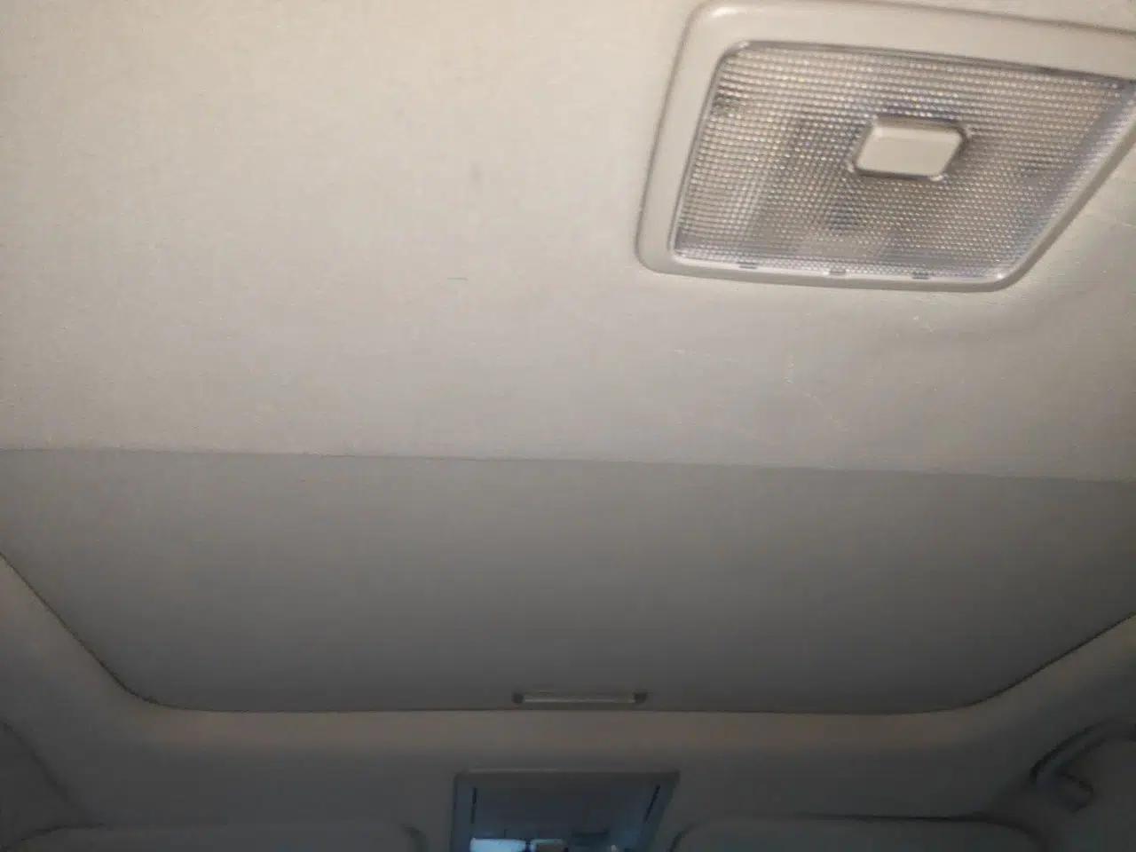 Chevrolet Captiva 2012 2.4L 4x4 Flagship Edition 7 Seats — миниатюра 19