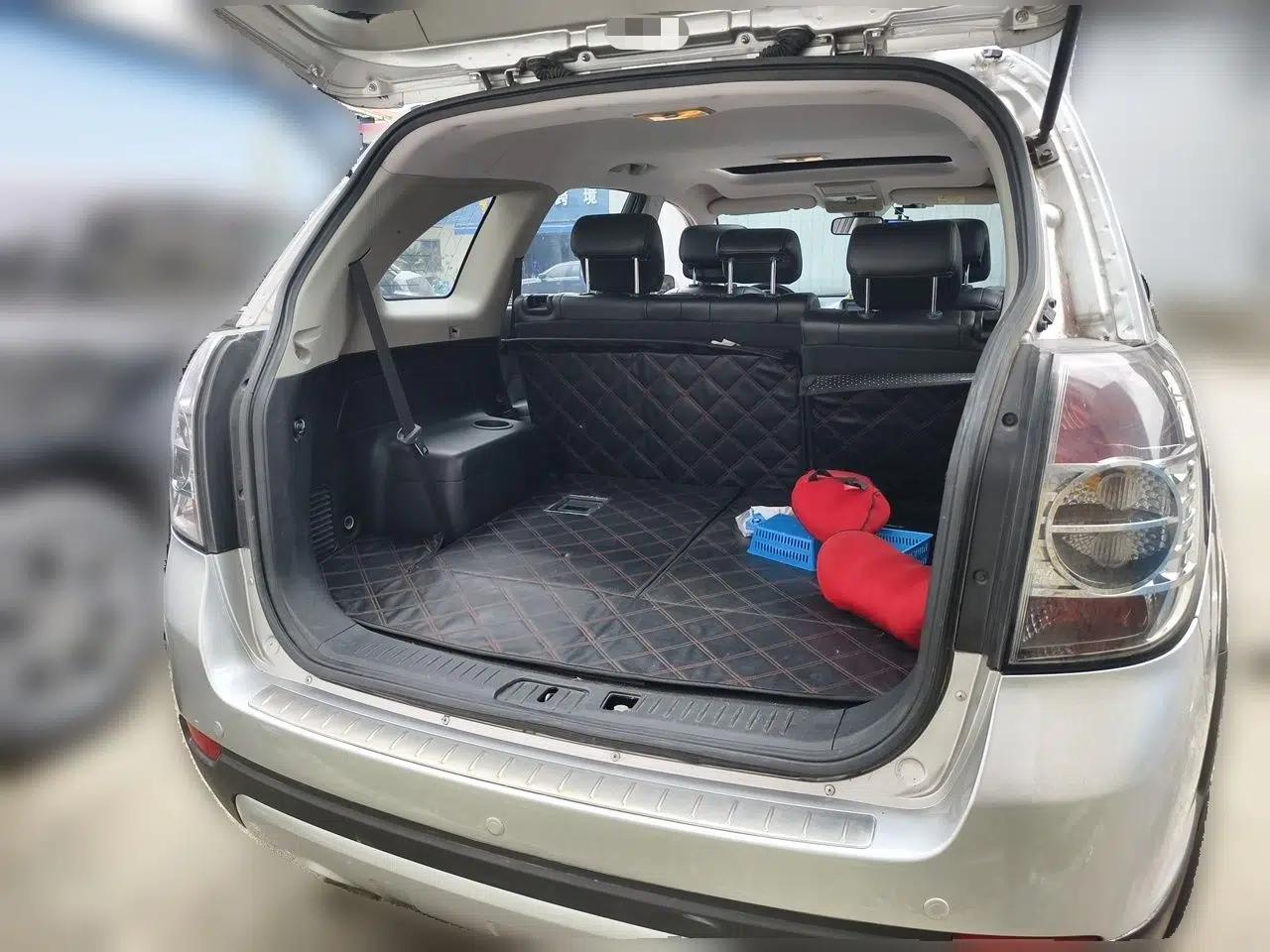 Chevrolet Captiva 2014 2.4L 4x4 Flagship Edition 7 Seats — миниатюра 20