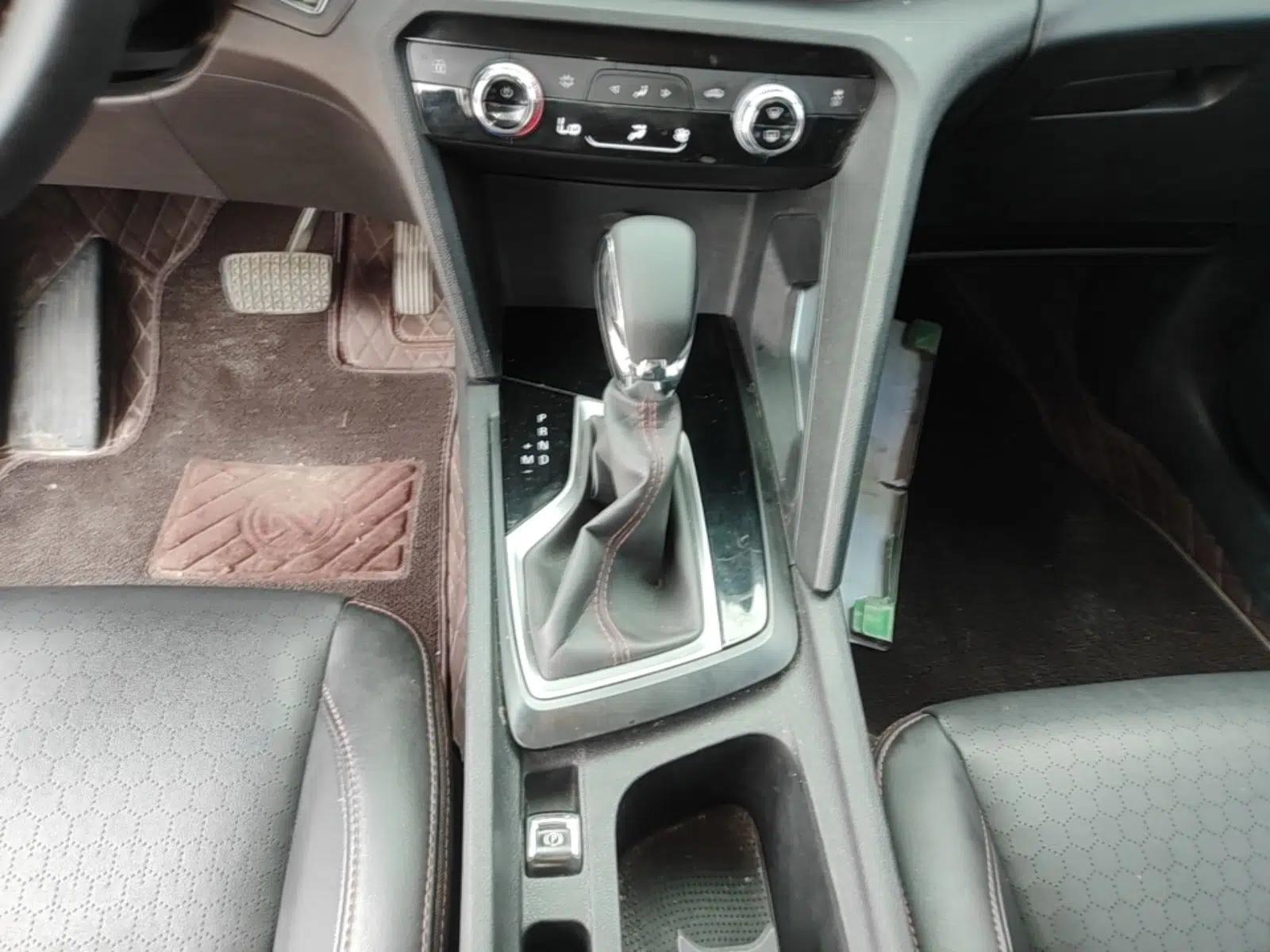 Chevrolet Orlando 2019 Redline 530T Automatic Enjoyment Version (5+2 Seating) China VI — миниатюра 17