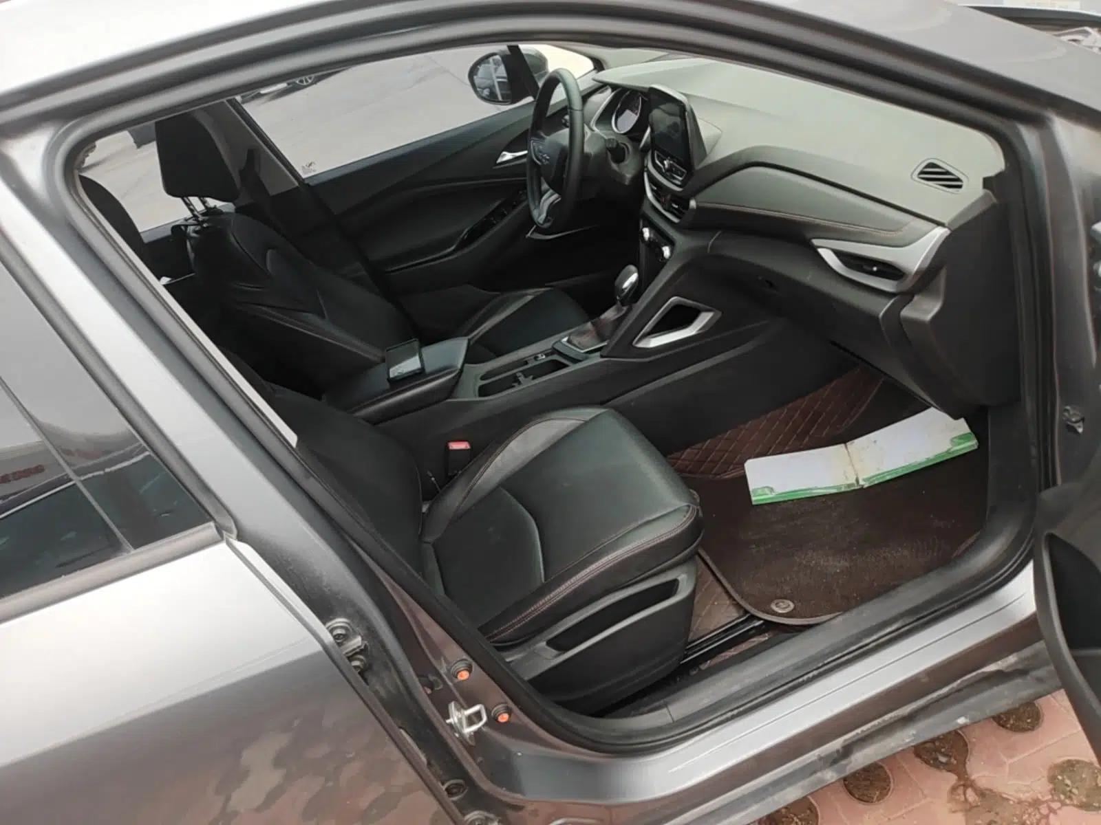 Chevrolet Orlando 2019 Redline 530T Automatic Enjoyment Version (5+2 Seating) China VI — миниатюра 23