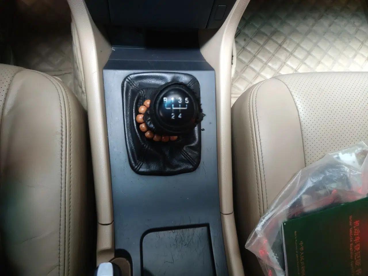 Chevrolet Epica 2010 1.8 Luxury Navigation Model MT — миниатюра 15