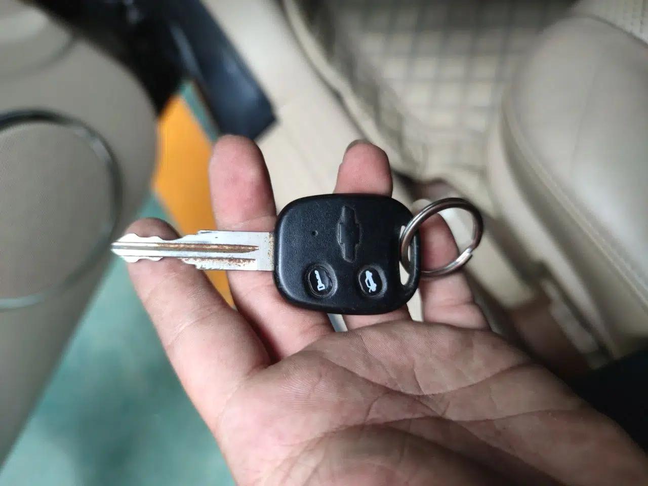Chevrolet Epica 2010 1.8 Luxury Navigation Model MT — миниатюра 9