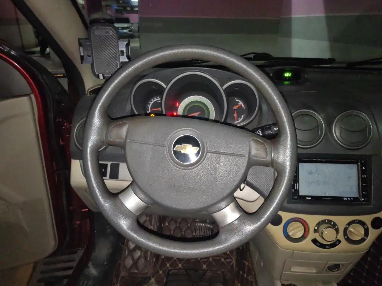 Chevrolet Lova 2010 1.4 AT Fashion Edition — миниатюра 11