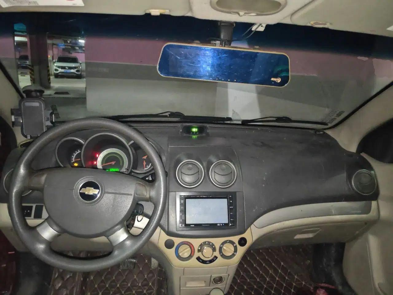 Chevrolet Lova 2010 1.4 AT Fashion Edition — миниатюра 10