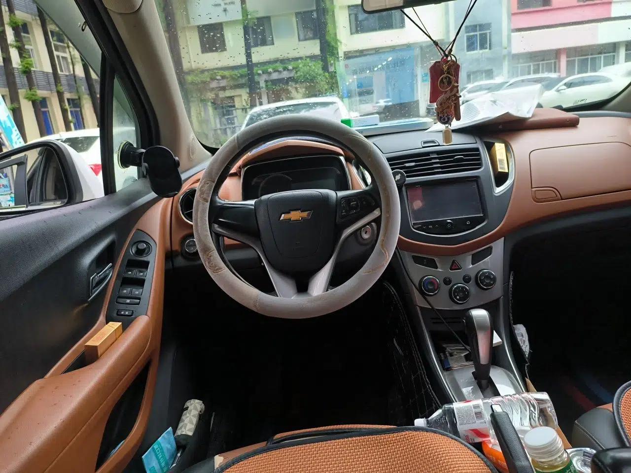 Chevrolet Trax 2016 1.4T Automatic Two-Wheel Drive Luxury Version — миниатюра 11