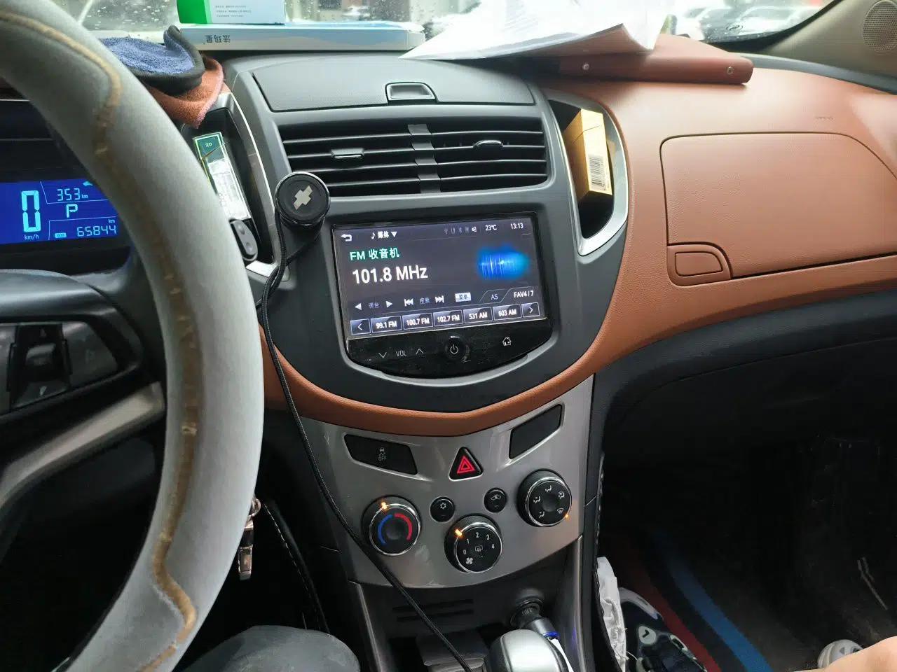 Chevrolet Trax 2016 1.4T Automatic Two-Wheel Drive Luxury Version — миниатюра 14